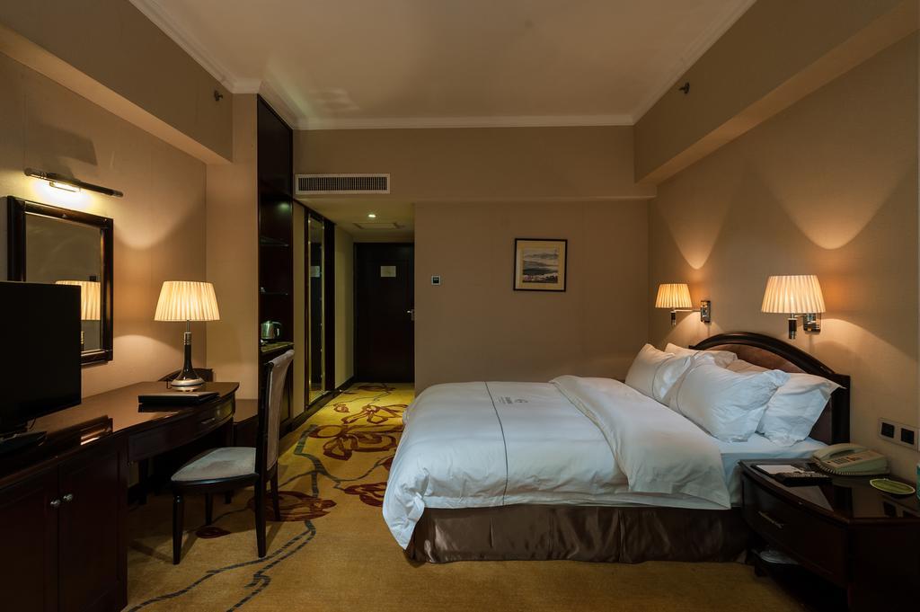 Gangrun Hotel Guangzhou Beijing Road Branch Экстерьер фото