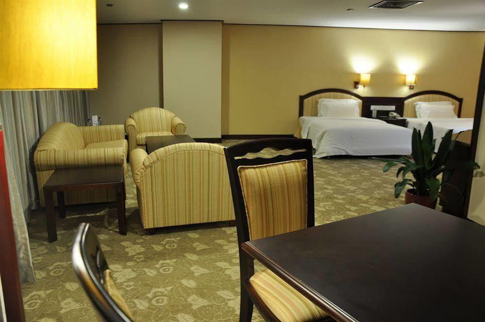 Gangrun Hotel Guangzhou Beijing Road Branch Экстерьер фото